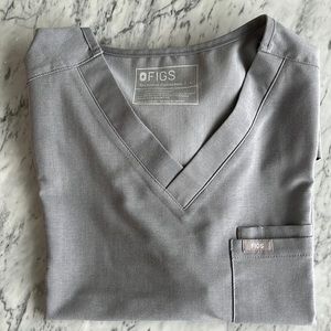 FIGS LEON IN DARK SPACE GRAY SIZE LARGE